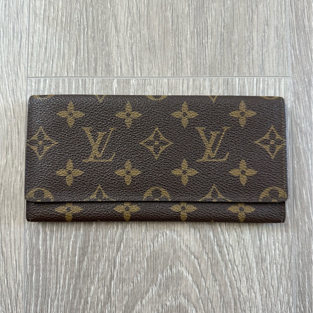 Authentic Vintage Louis Vuitton Unisex Monogram Canvas Long Flap Wallet